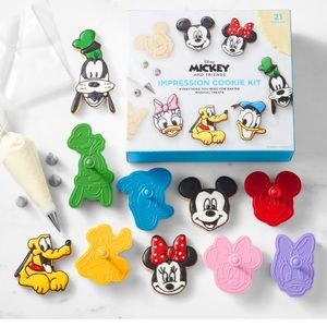 Williams Sonoma cookie kit